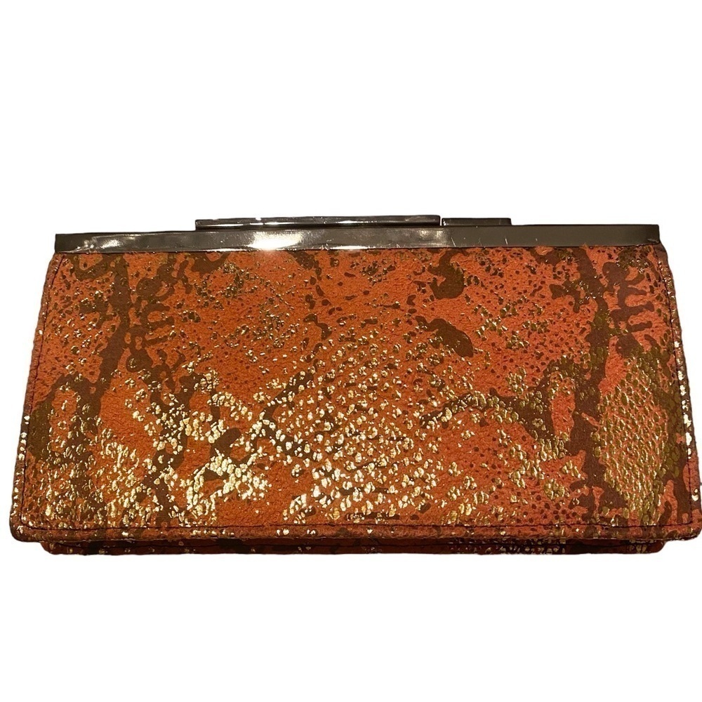 Kenneth Cole Reaction Clutch Wallet - Picture 2 of 6